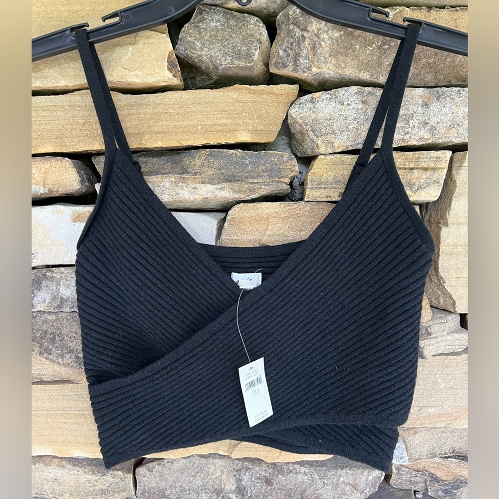 Aerie black small cropped sweater top
